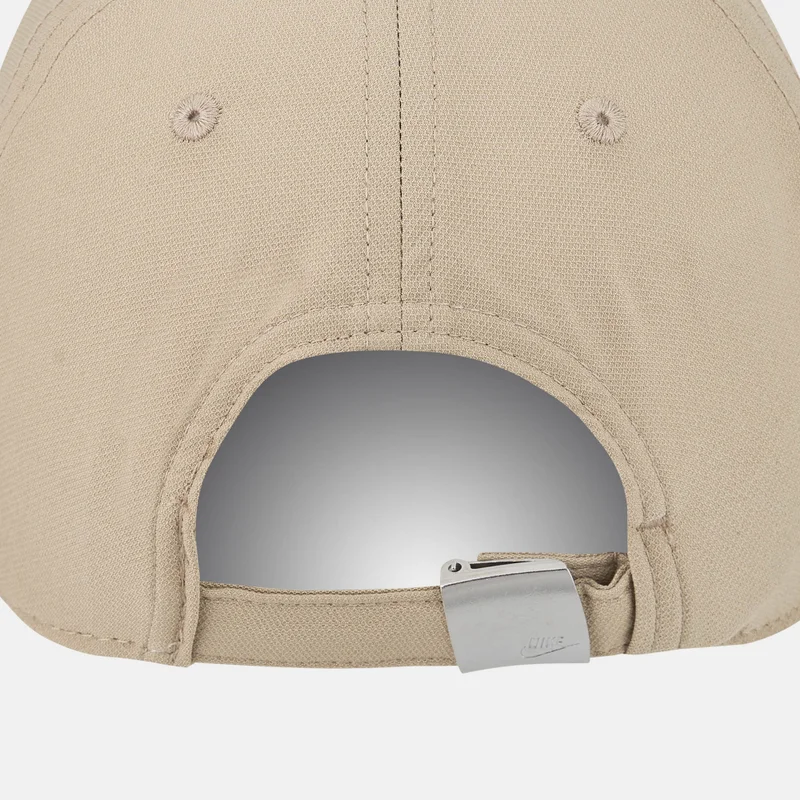 Nike Dri-FIT Club Structured Metal Logo Cap